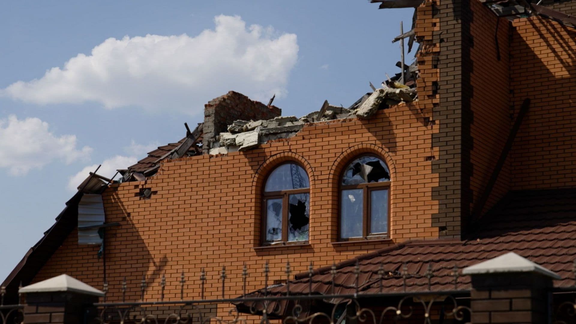 the smell of death haunts the streets of Orikhiv