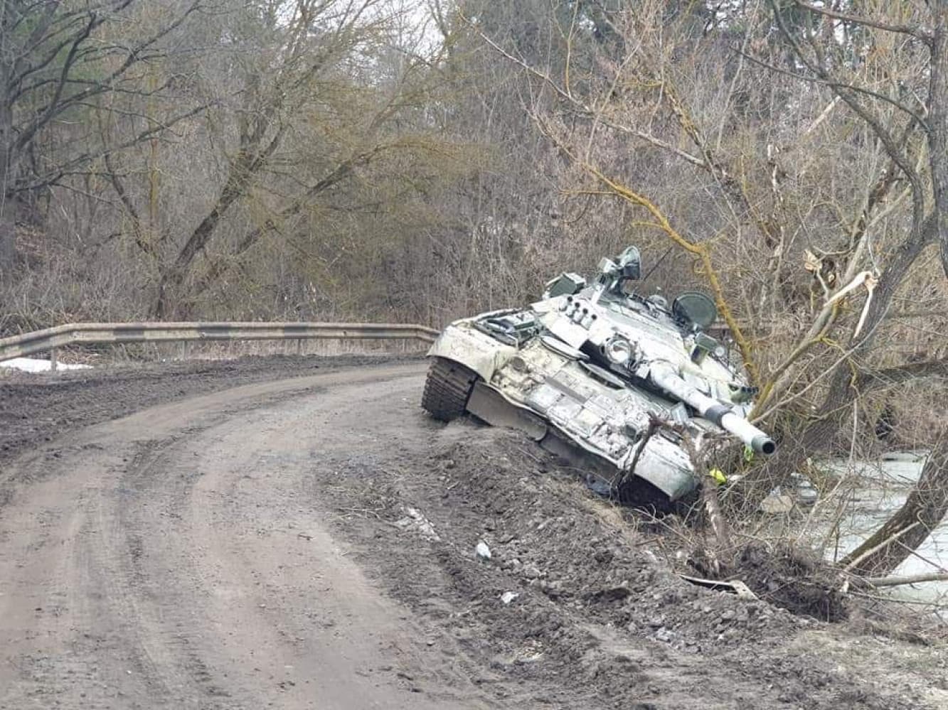 Abandoned and destroyed military equipment of the Kantemirovskaya division near the town of Trostyanets